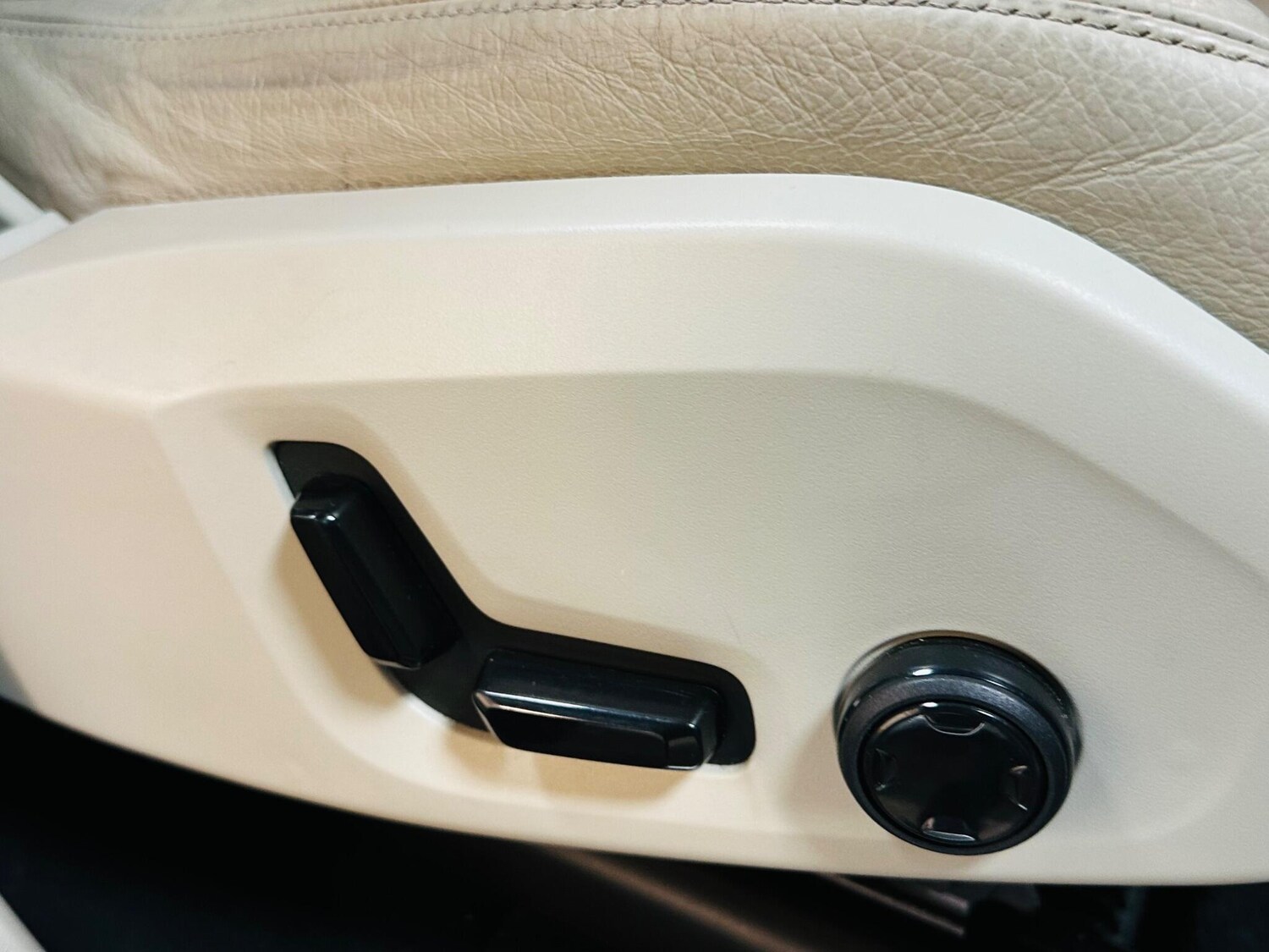 Used Volvo XC90 2016 for sale - 78101121: Photo 57