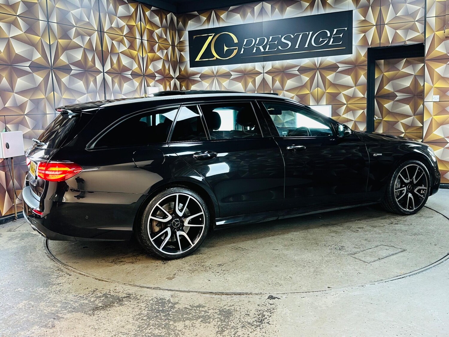 Used Mercedes-Benz E Class 2018 for sale - 76839948: Photo 48