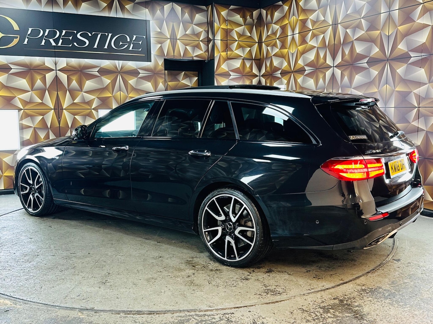 Used Mercedes-Benz E Class 2018 for sale - 76839948: Photo 49