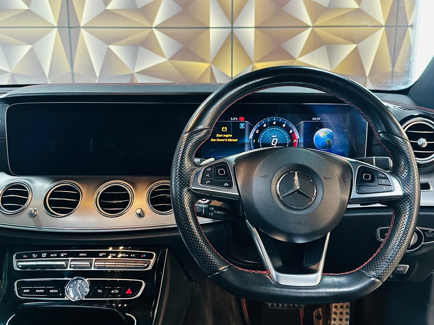 Used Mercedes-Benz E Class 2018 for sale - 76839948: Photo 50