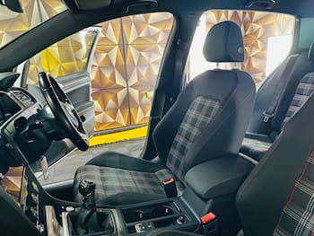 Used Volkswagen Golf 2019 for sale - 79766192: Photo