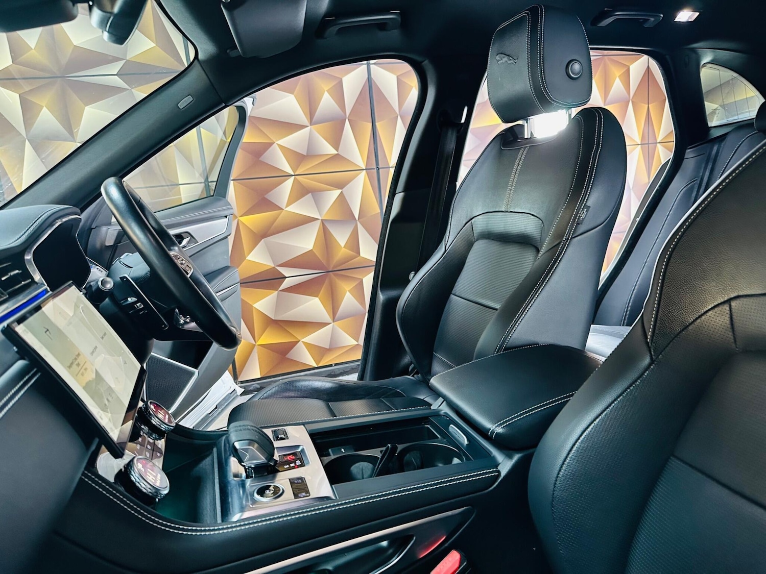 Used Jaguar F-Pace 2022 for sale - 76753089: Photo 10