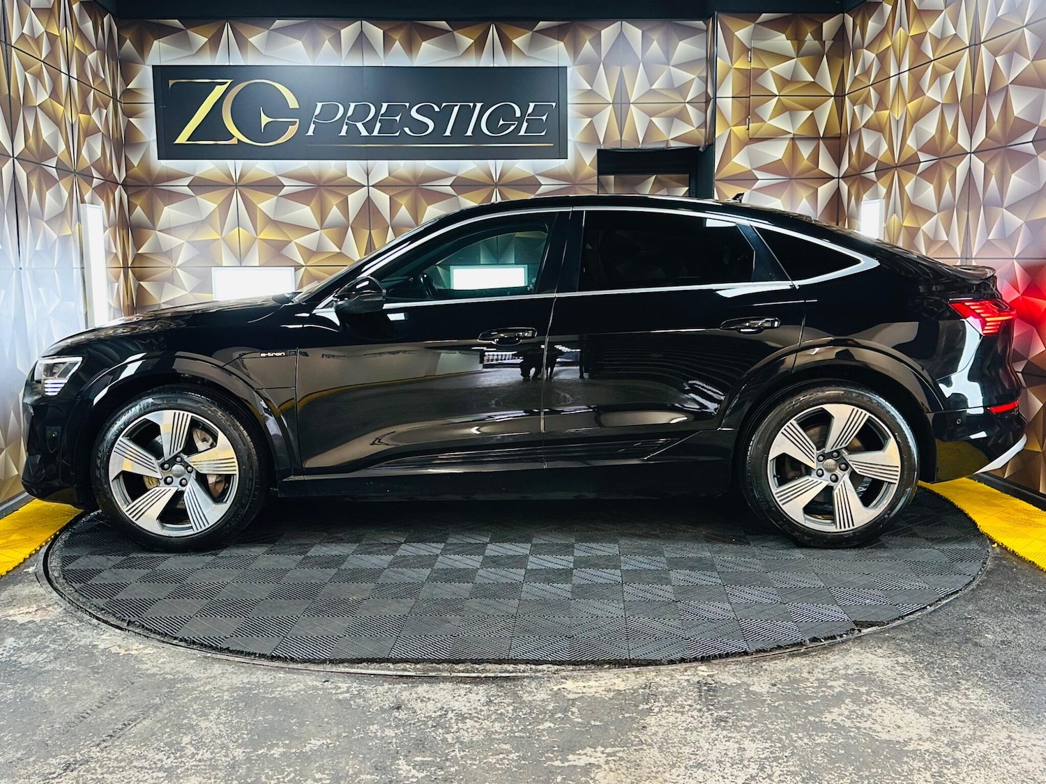 Used Audi e-tron for sale - 77925747: Photo 11