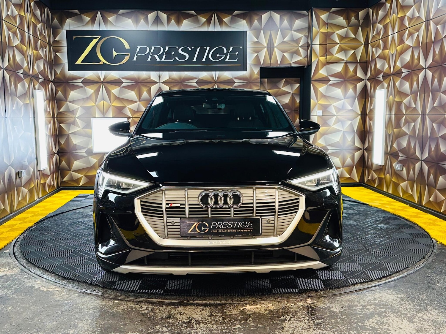 Used Audi e-tron for sale - 77925747: Photo 3