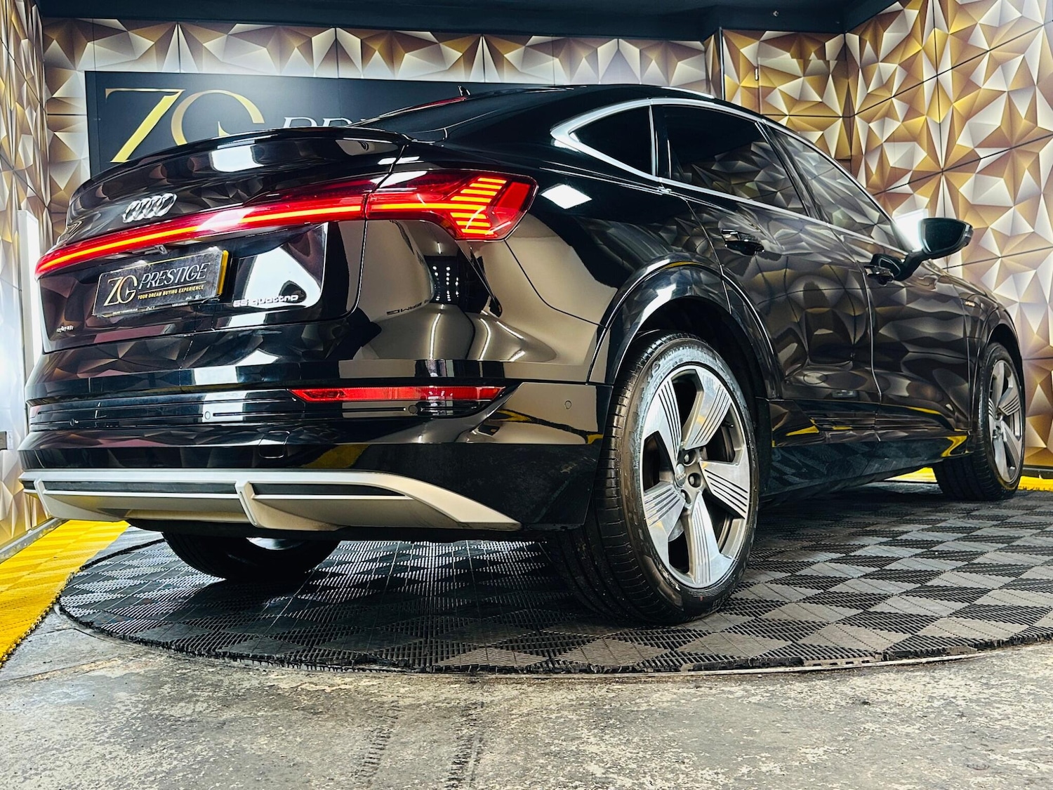 Used Audi e-tron for sale - 77925747: Photo 42