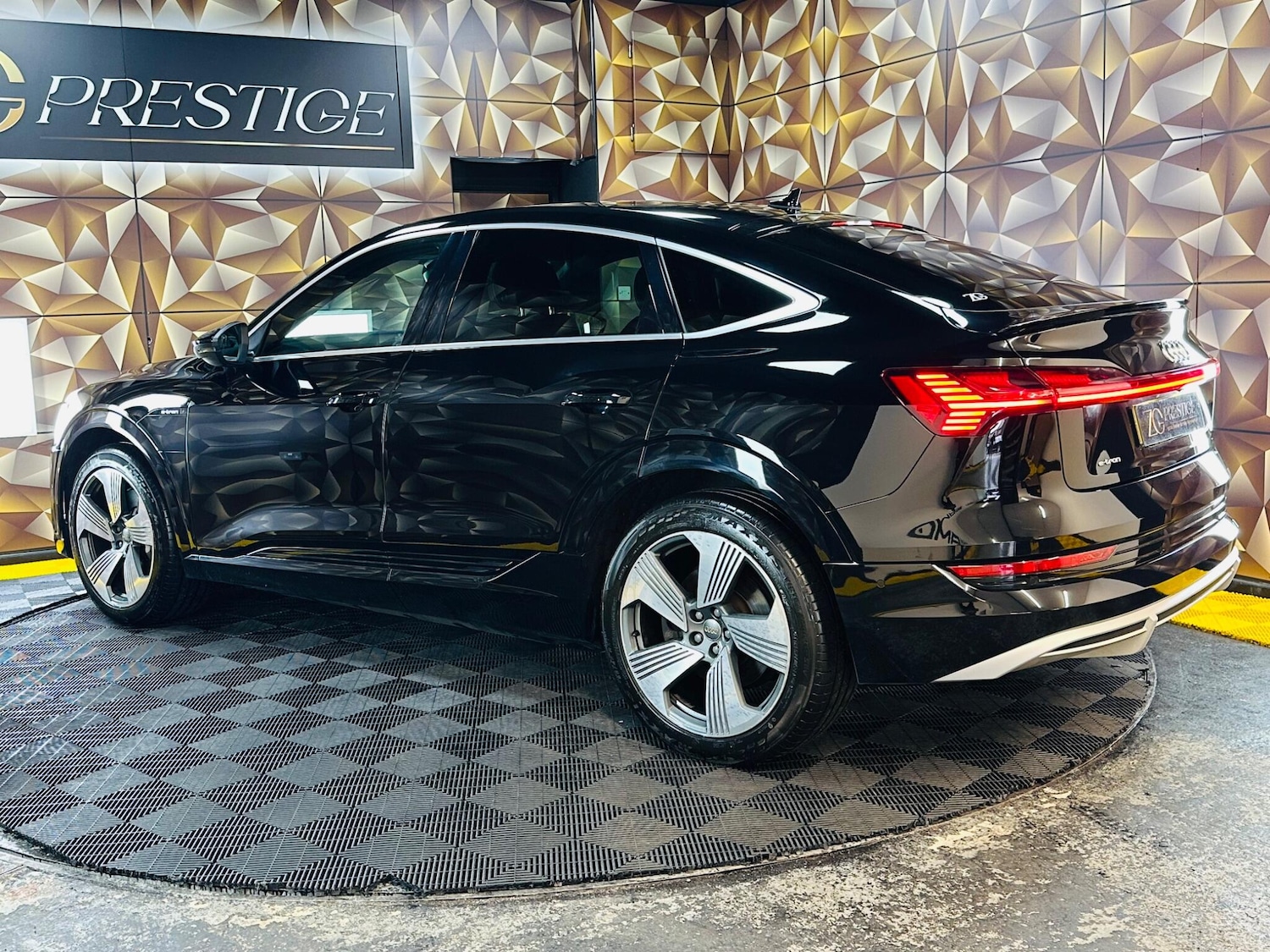 Used Audi e-tron for sale - 77925747: Photo 43