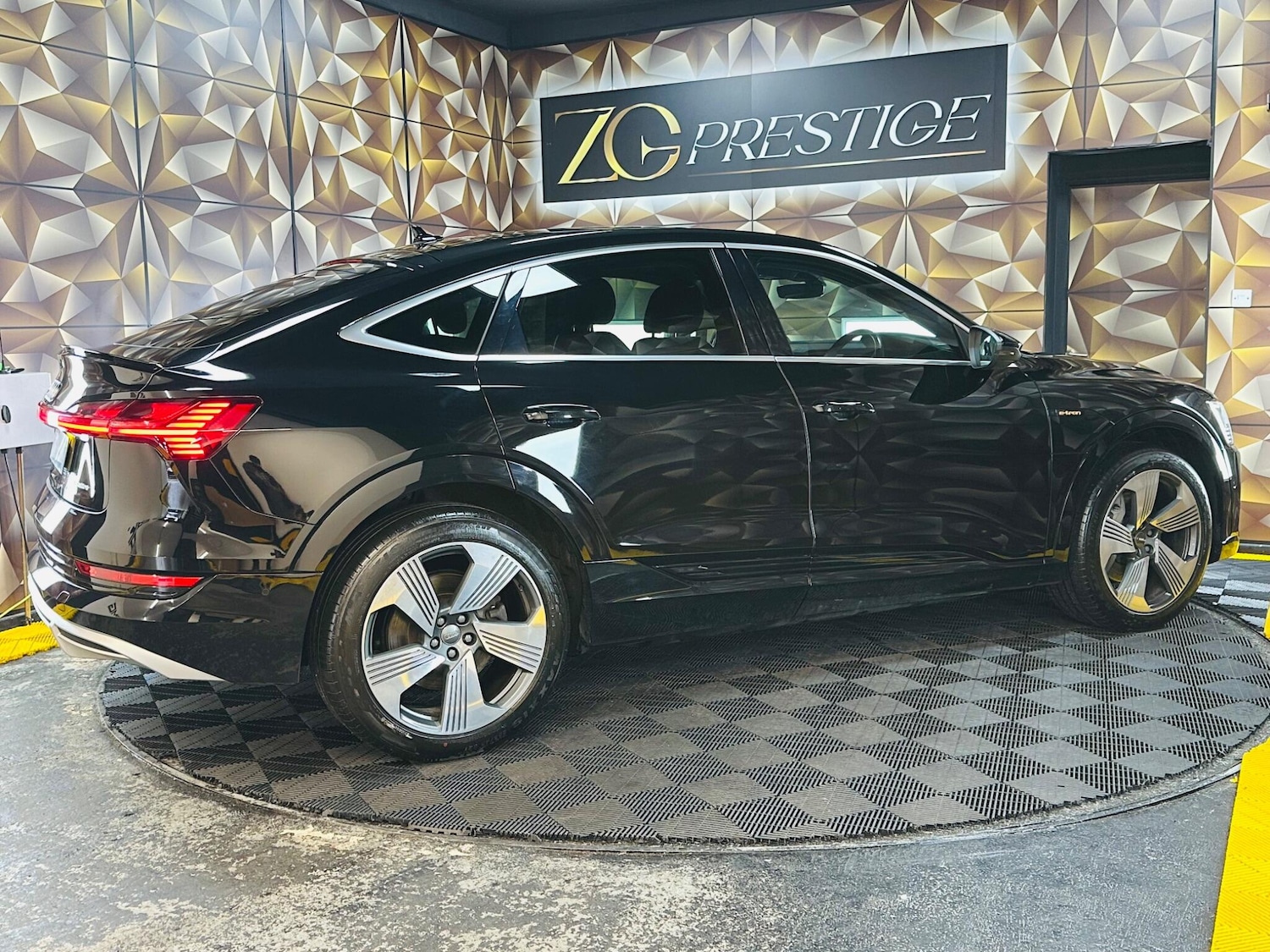 Used Audi e-tron for sale - 77925747: Photo 44