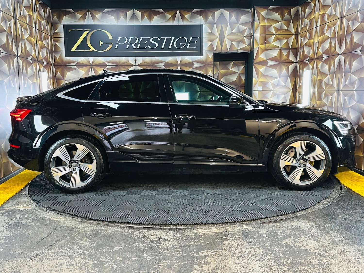 Used Audi e-tron for sale - 77925747: Photo 9