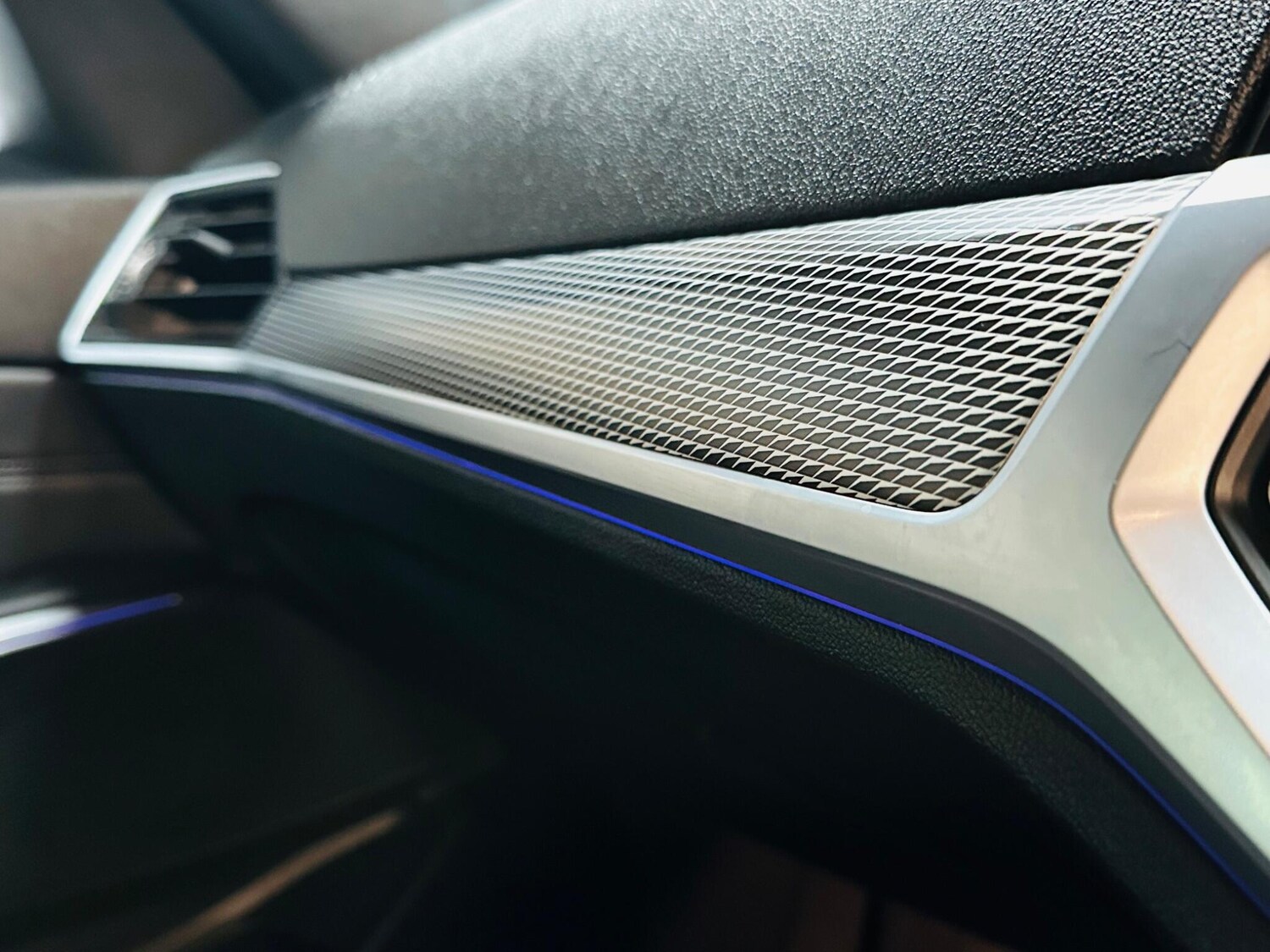 Used BMW 3 Series 2020 for sale - 77852859: Photo 62