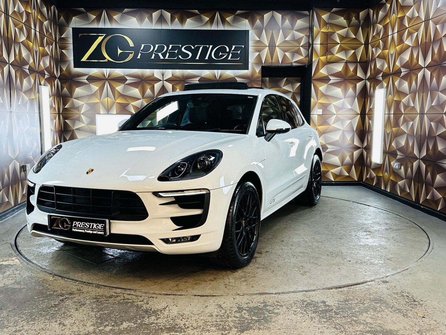 Used Porsche Macan 2016 for sale - 76499630: Photo 19