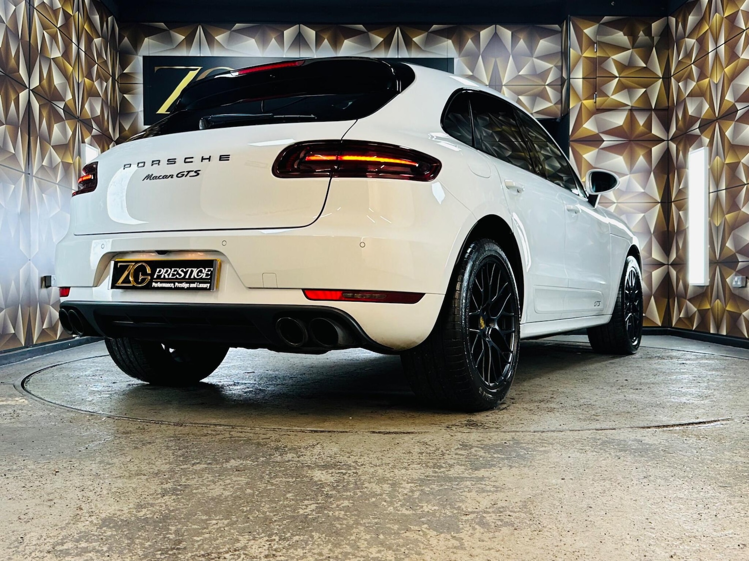 Used Porsche Macan 2016 for sale - 76499630: Photo 38