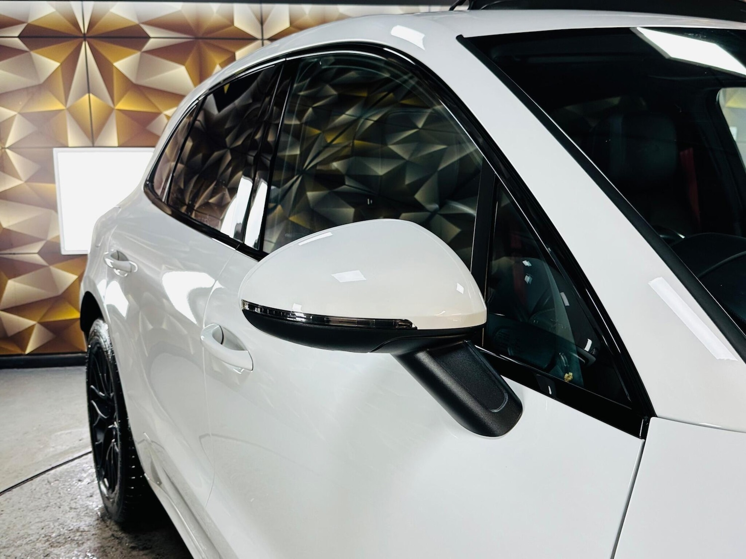 Used Porsche Macan 2016 for sale - 76499630: Photo 48