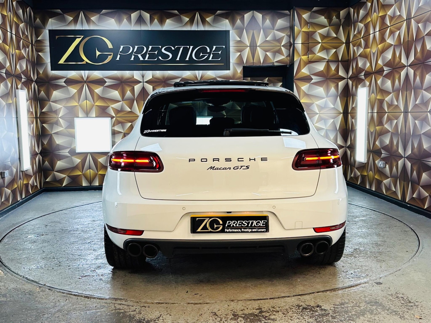 Used Porsche Macan 2016 for sale - 76499630: Photo 5