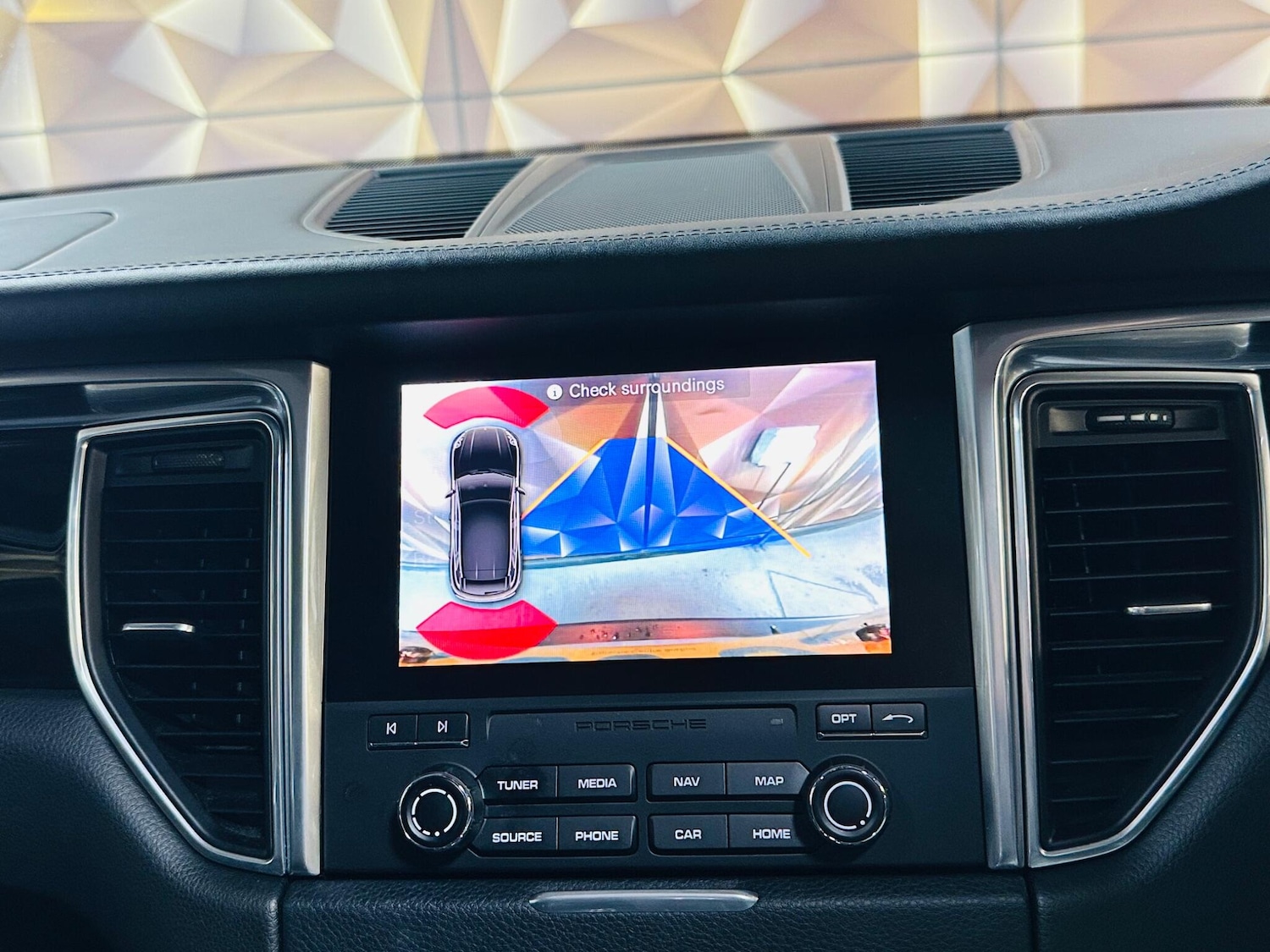 Used Porsche Macan 2016 for sale - 76499630: Photo 55