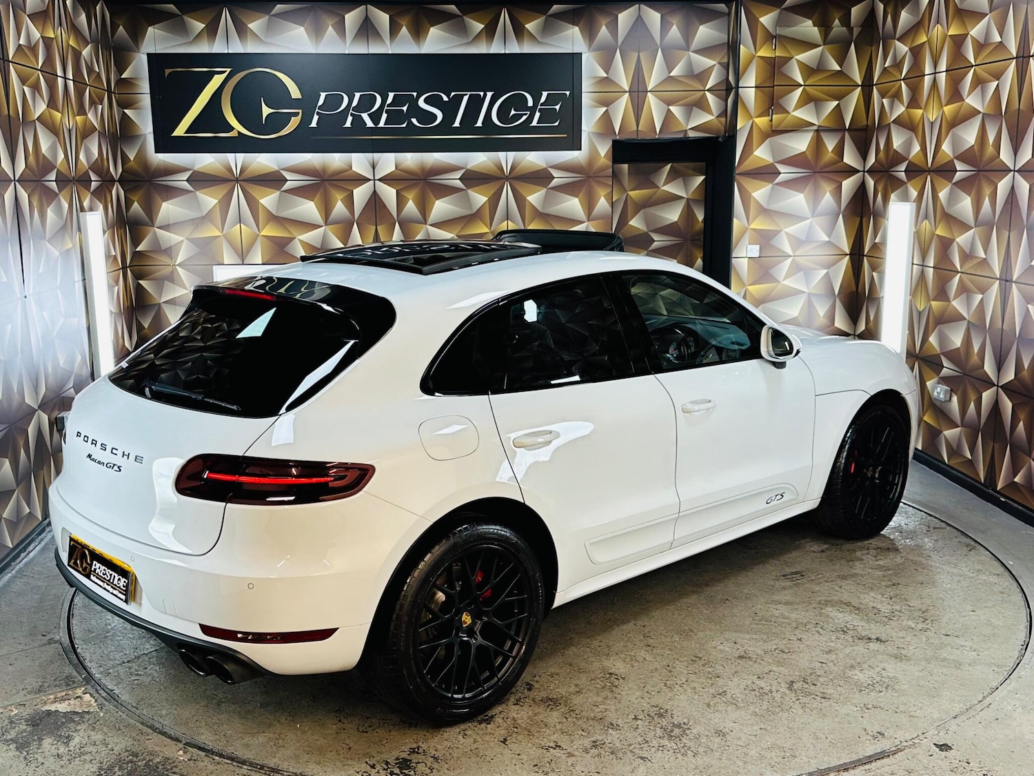 Used Porsche Macan 2016 for sale - 76499630: Photo 7