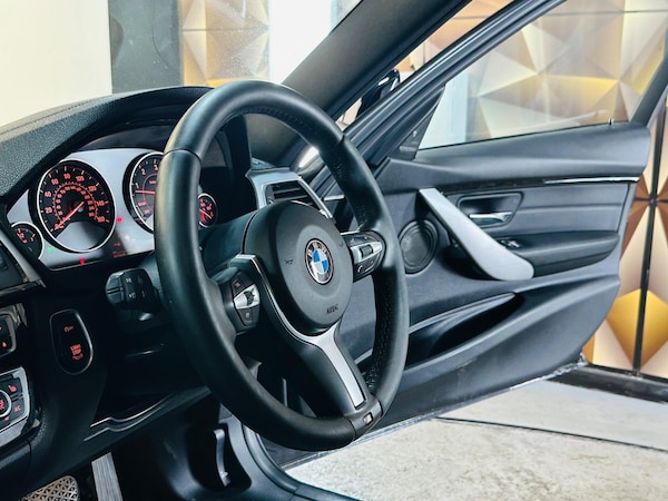Used BMW 3 Series 2017 for sale - 76282912: Photo 48