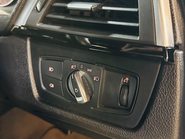 Used BMW 3 Series 2017 for sale - 76282912: Photo 52