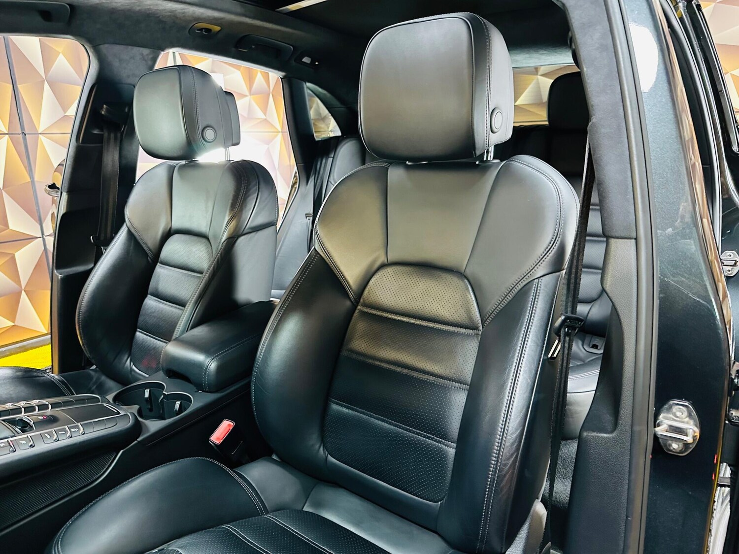 Used Porsche Macan 2016 for sale - 77683207: Photo 14