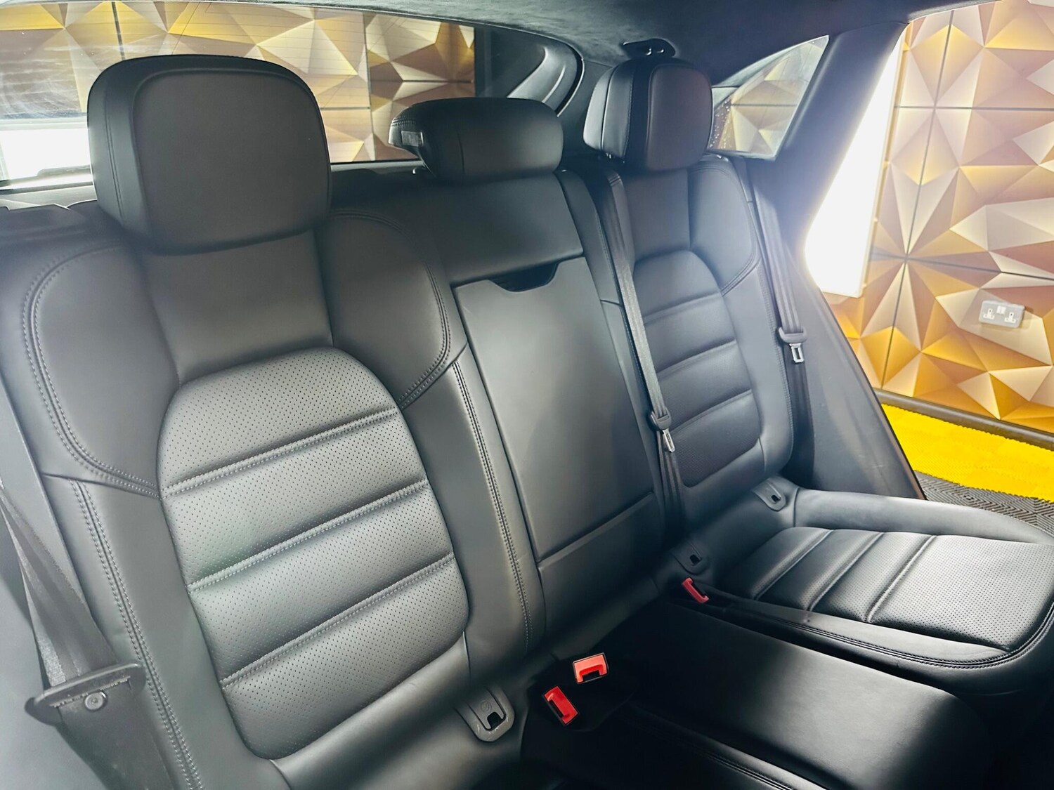 Used Porsche Macan 2016 for sale - 77683207: Photo 18