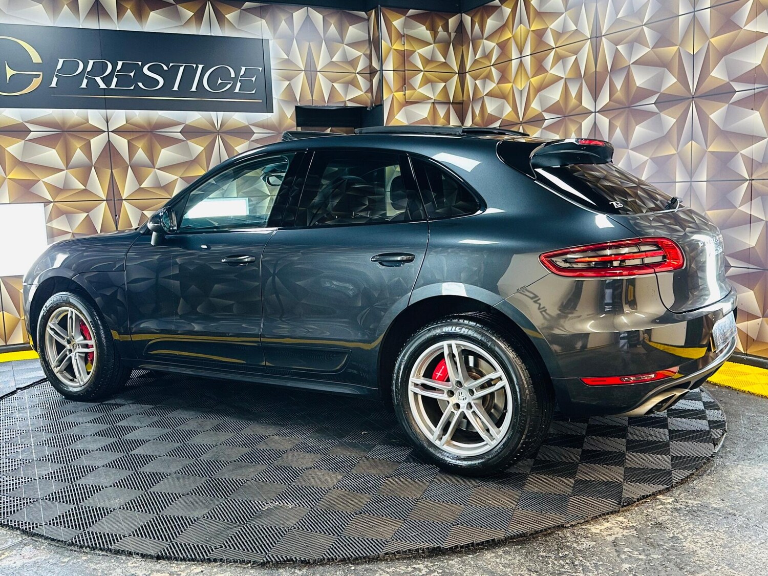 Used Porsche Macan 2016 for sale - 77683207: Photo 25