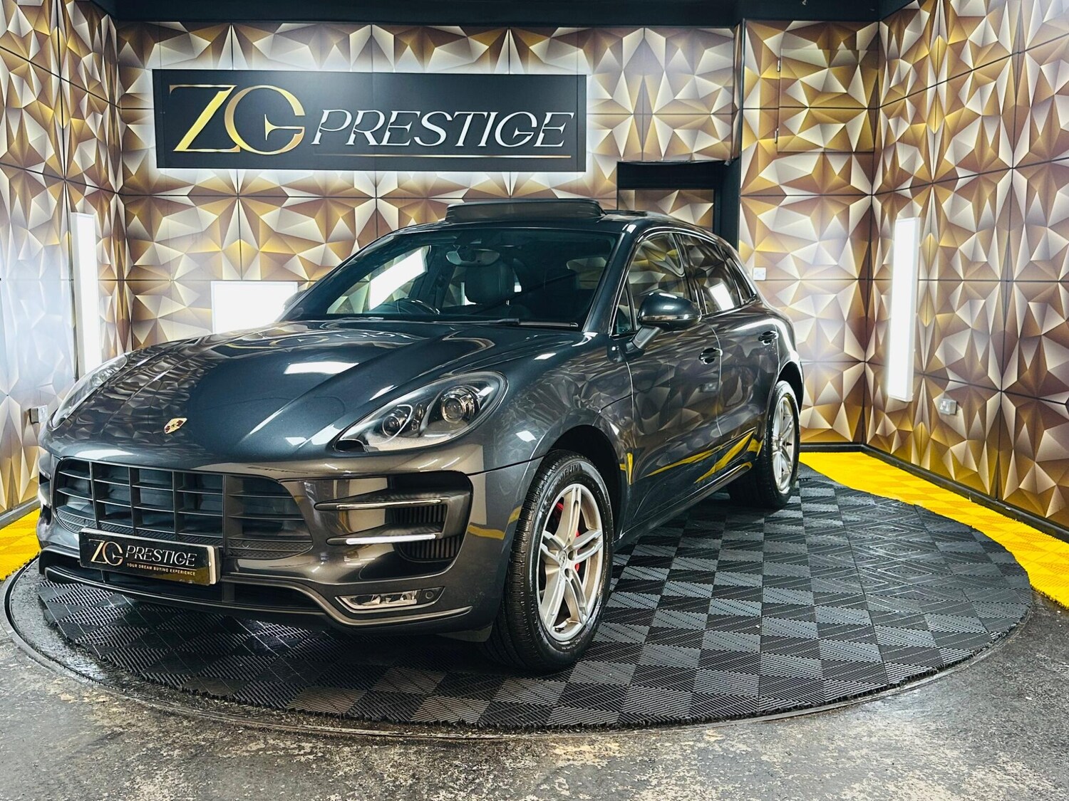 Used Porsche Macan 2016 for sale - 77683207: Photo 29