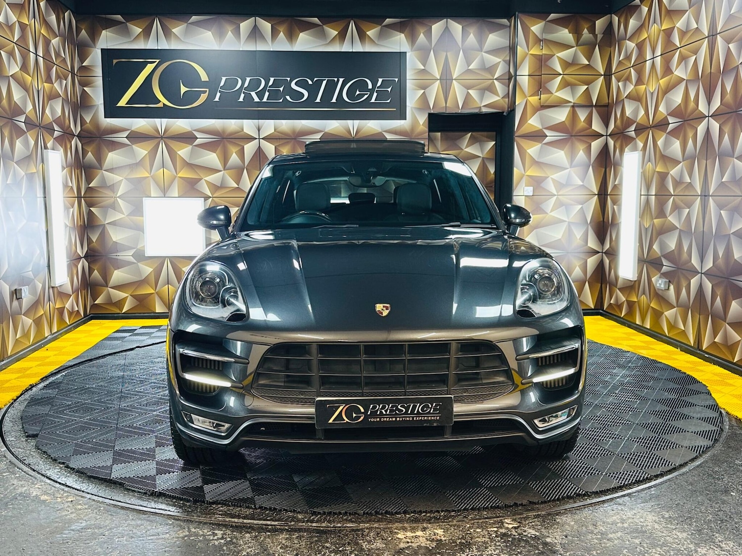 Used Porsche Macan 2016 for sale - 77683207: Photo 3