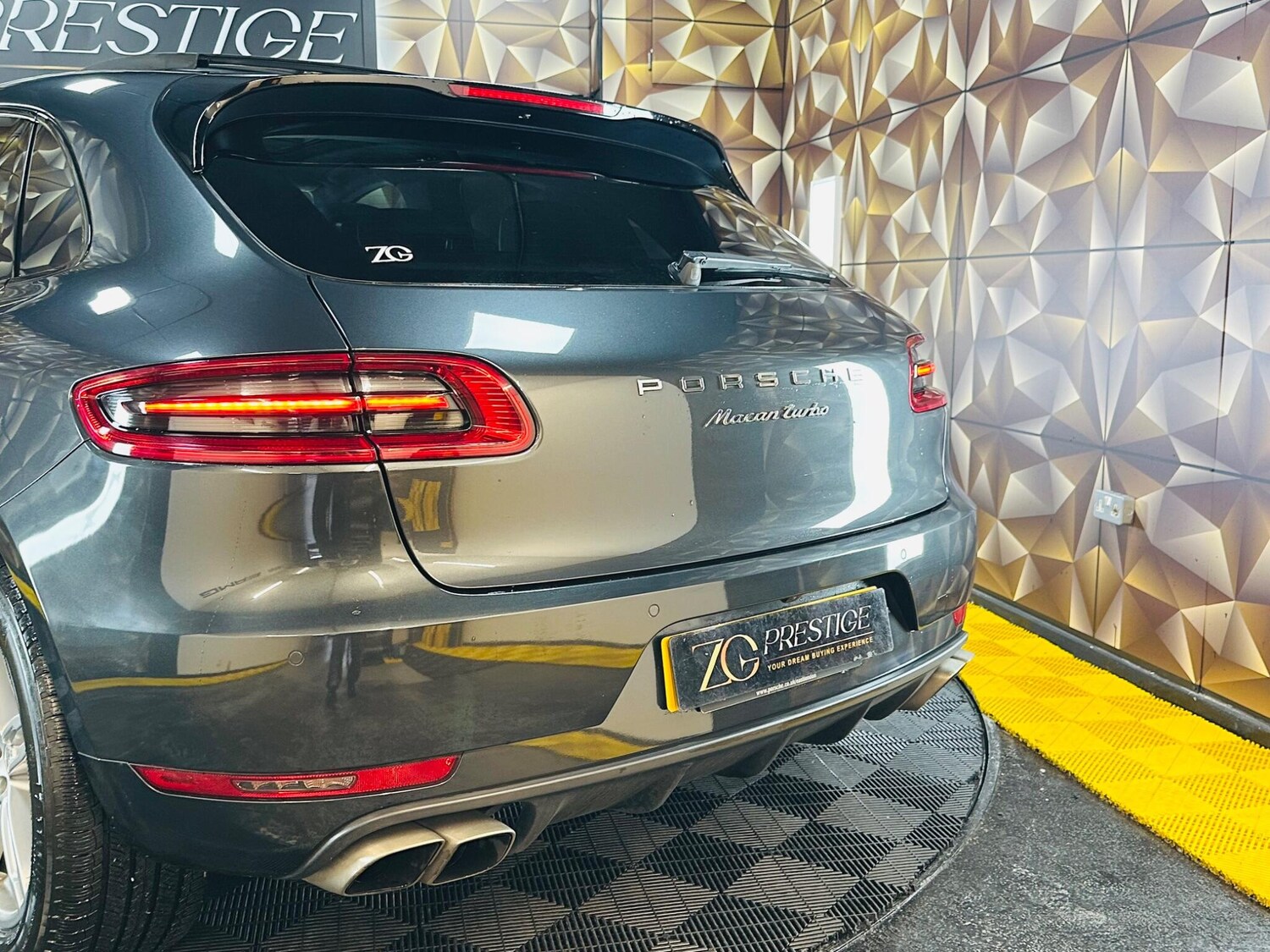 Used Porsche Macan 2016 for sale - 77683207: Photo 43