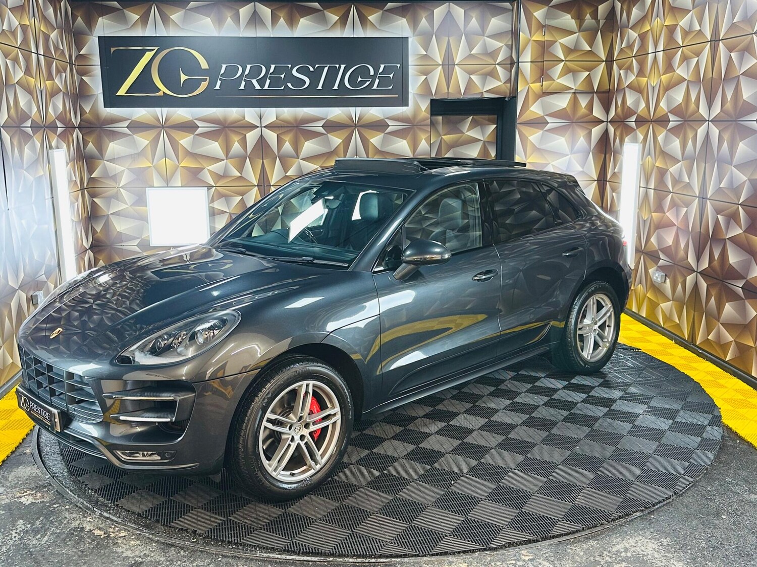 Used Porsche Macan 2016 for sale - 77683207: Photo 47