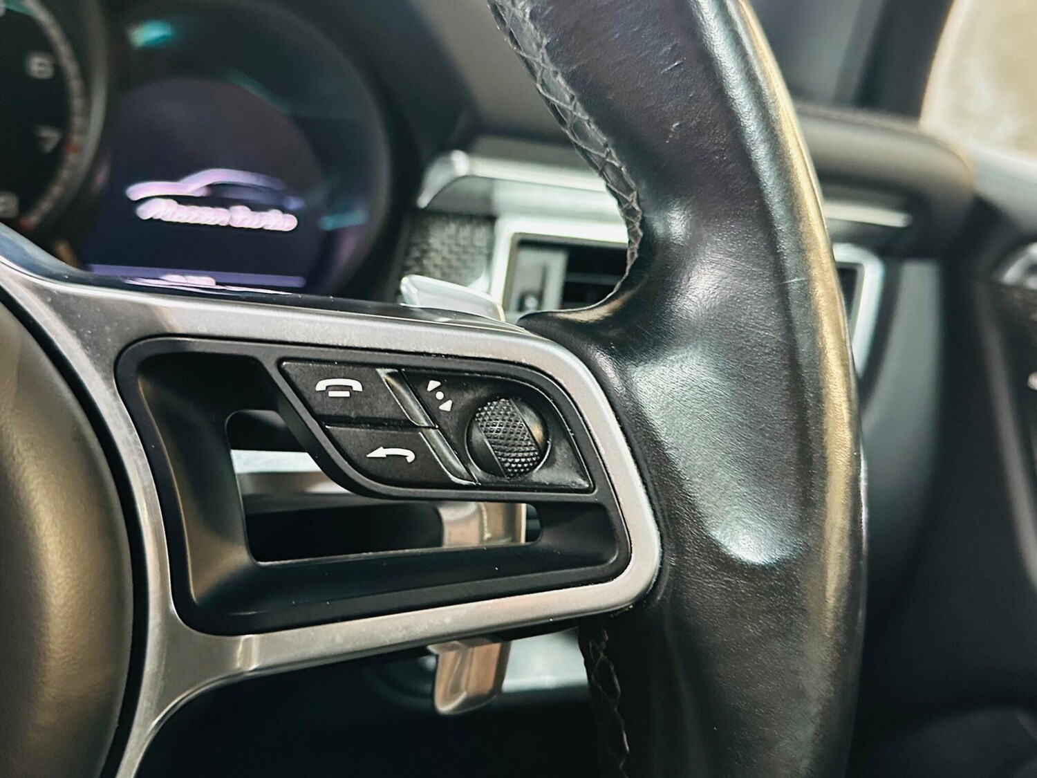 Used Porsche Macan 2016 for sale - 77683207: Photo 53