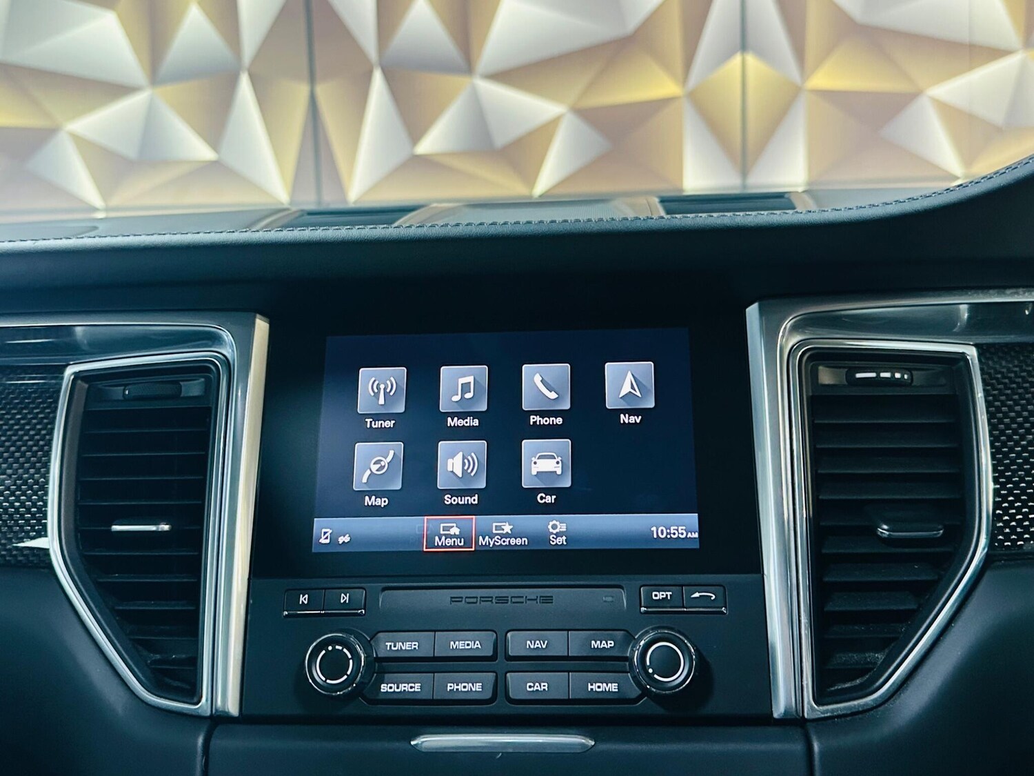 Used Porsche Macan 2016 for sale - 77683207: Photo 61