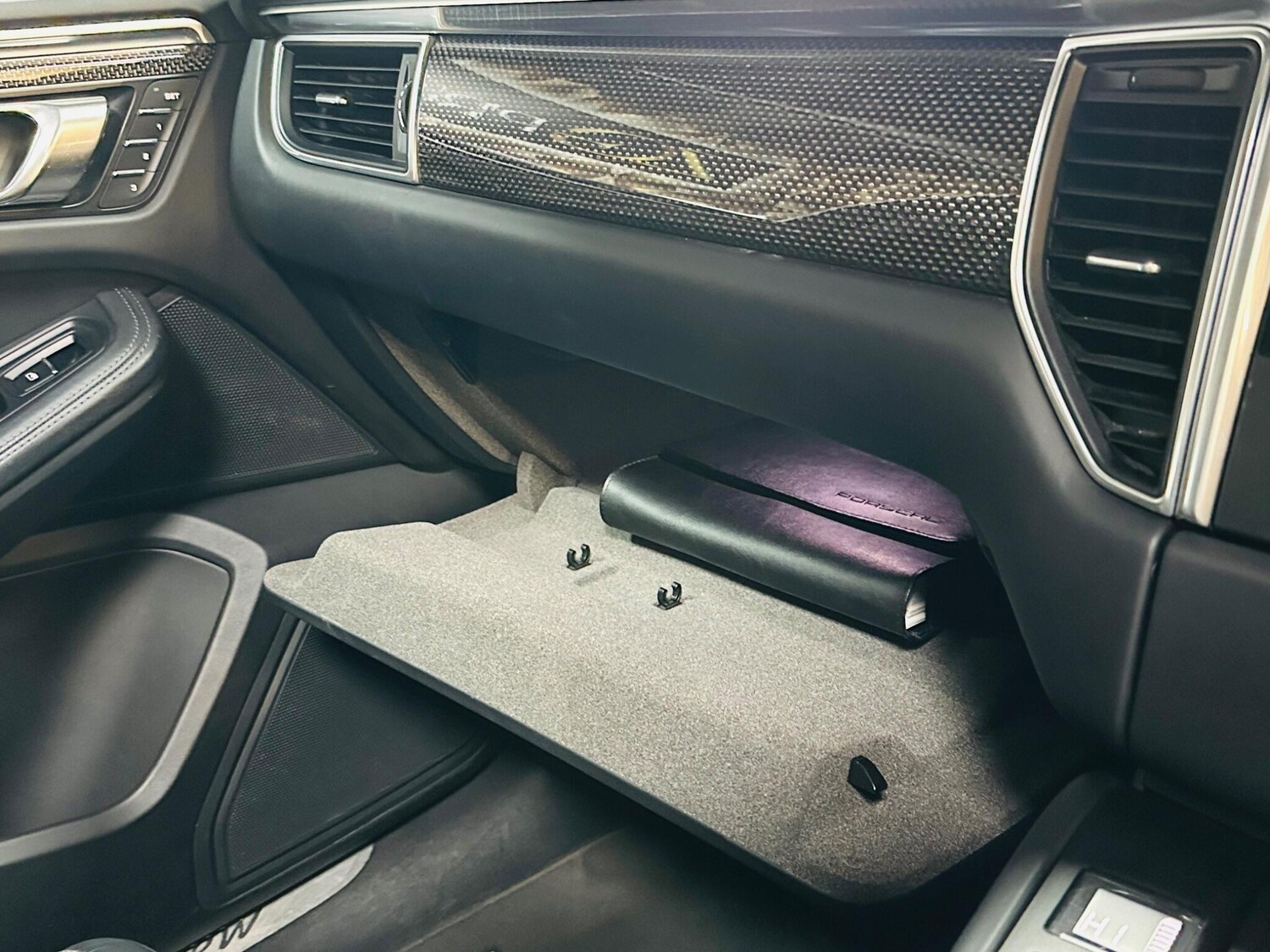 Used Porsche Macan 2016 for sale - 77683207: Photo 65