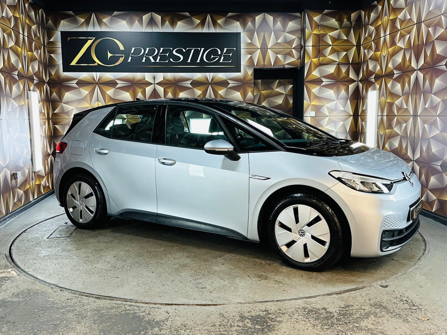 Used Volkswagen ID.3 2020 for sale - 76781254: Photo 1