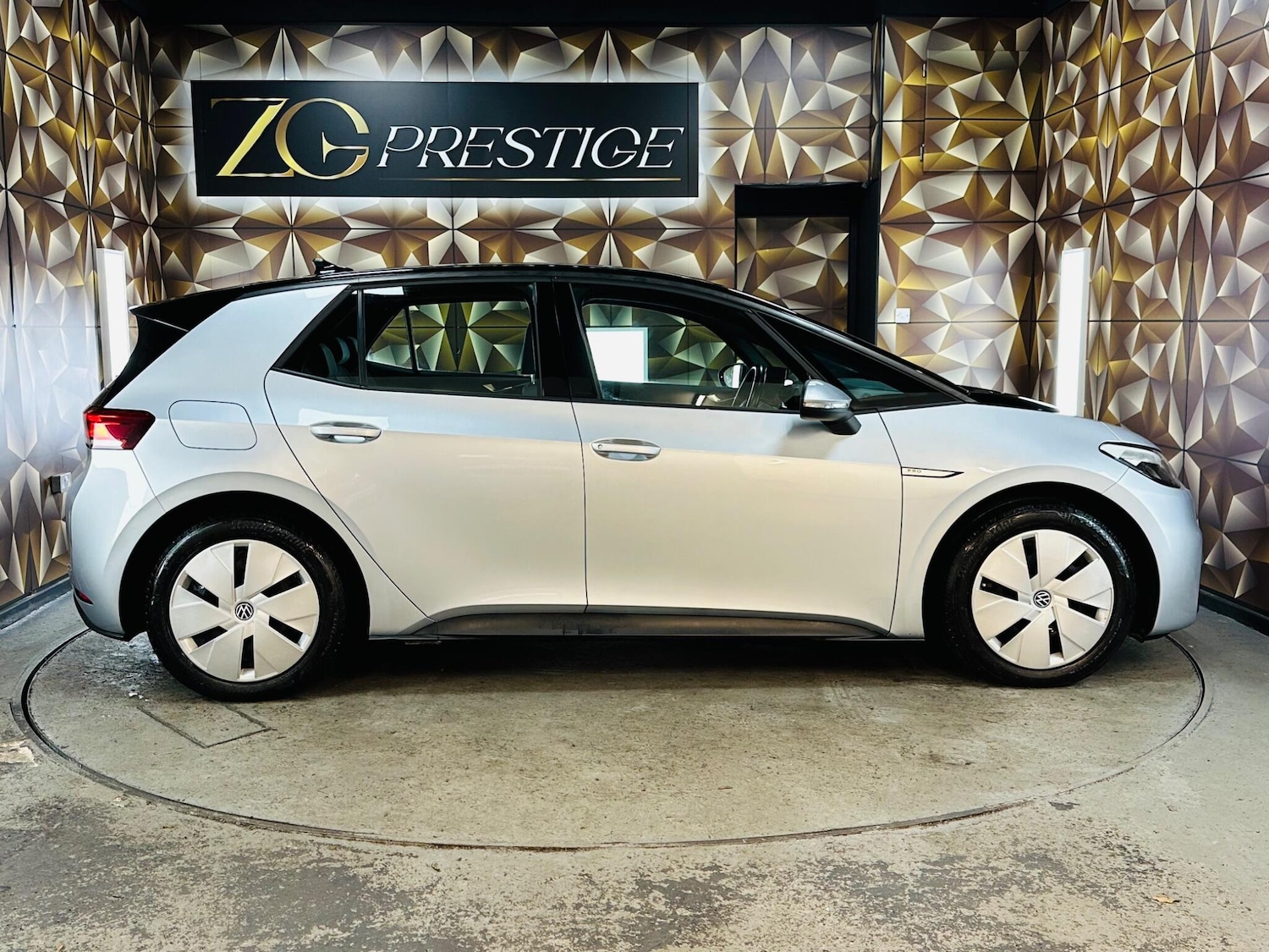 Used Volkswagen ID.3 2020 for sale - 76781254: Photo 9