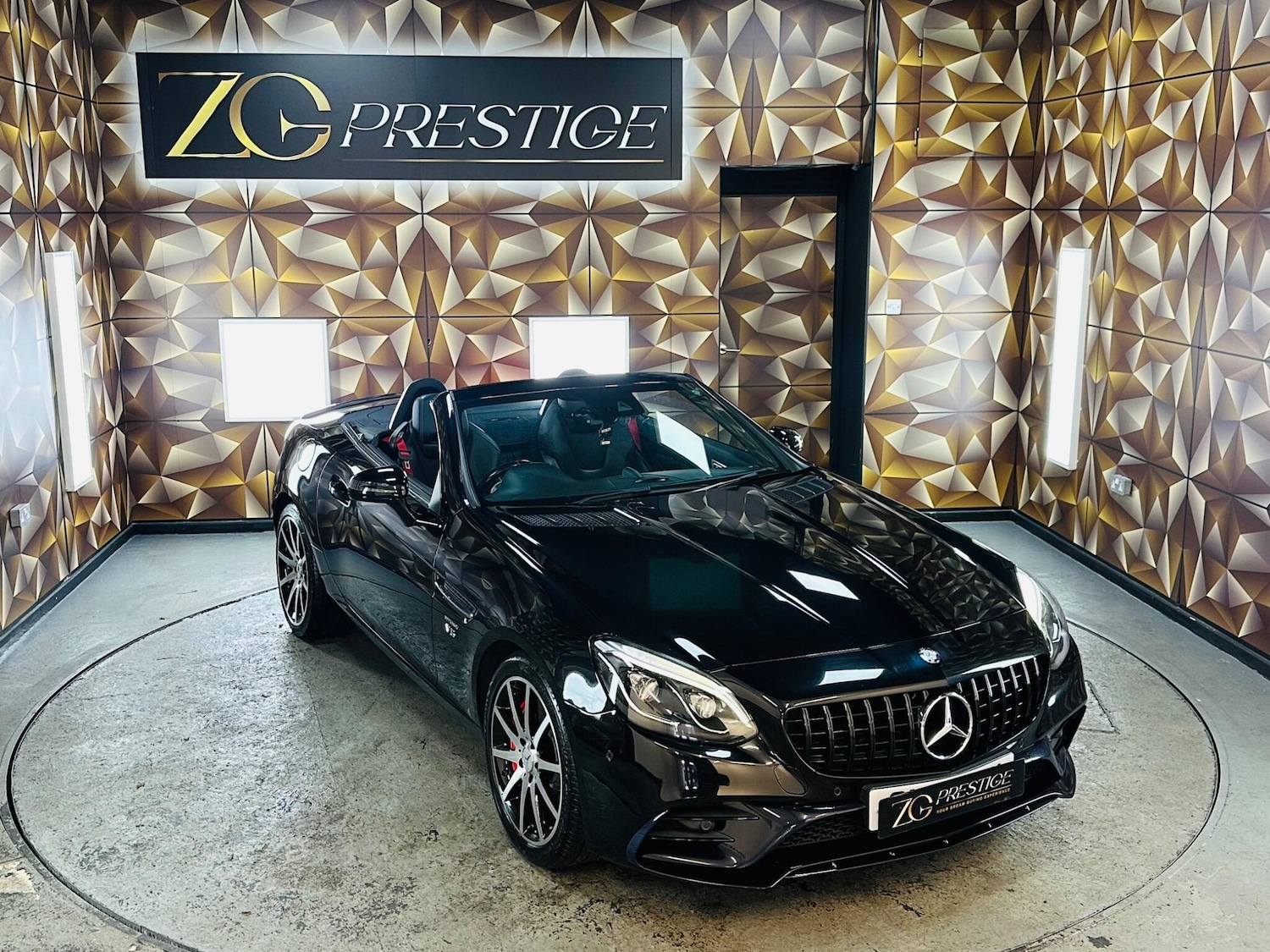 Used Mercedes-Benz SLC 2016 for sale - 76388298: Photo 31