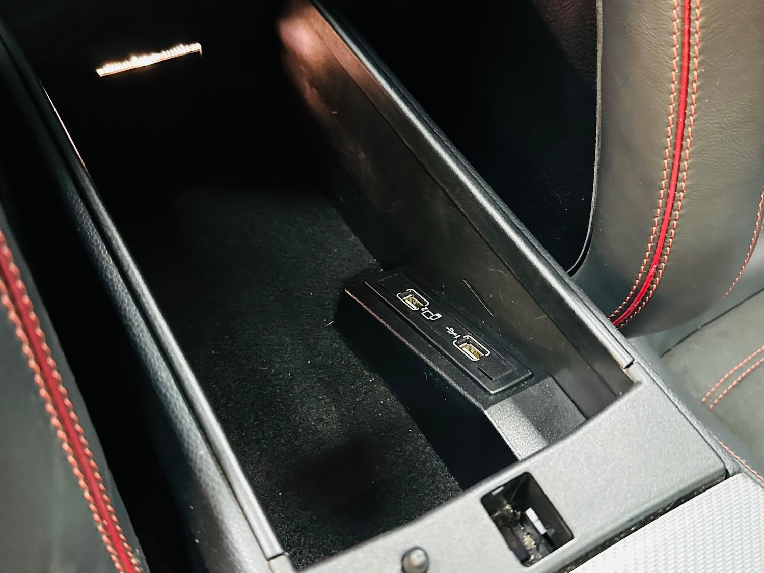 Used Mercedes-Benz SLC 2016 for sale - 76388298: Photo 65