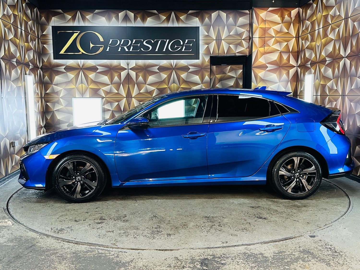 Used Honda Civic 2019 for sale - 76701074: Photo 11