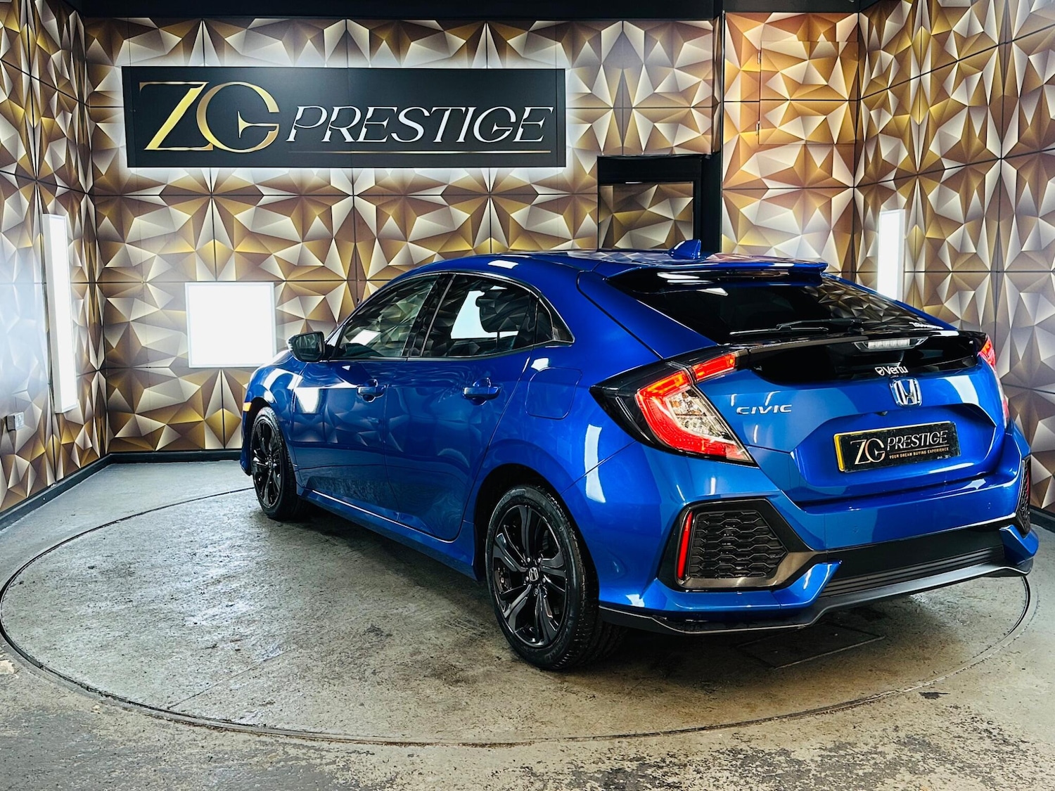 Used Honda Civic 2019 for sale - 76701074: Photo 27