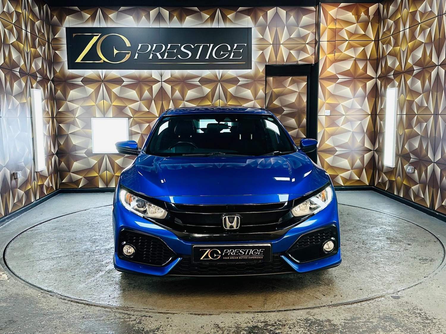 Used Honda Civic 2019 for sale - 76701074: Photo 3