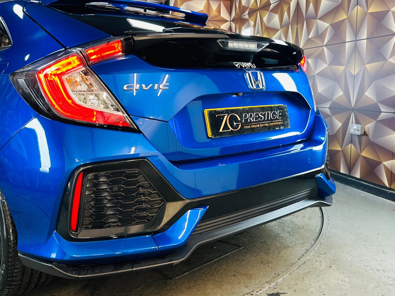 Used Honda Civic 2019 for sale - 76701074: Photo 34