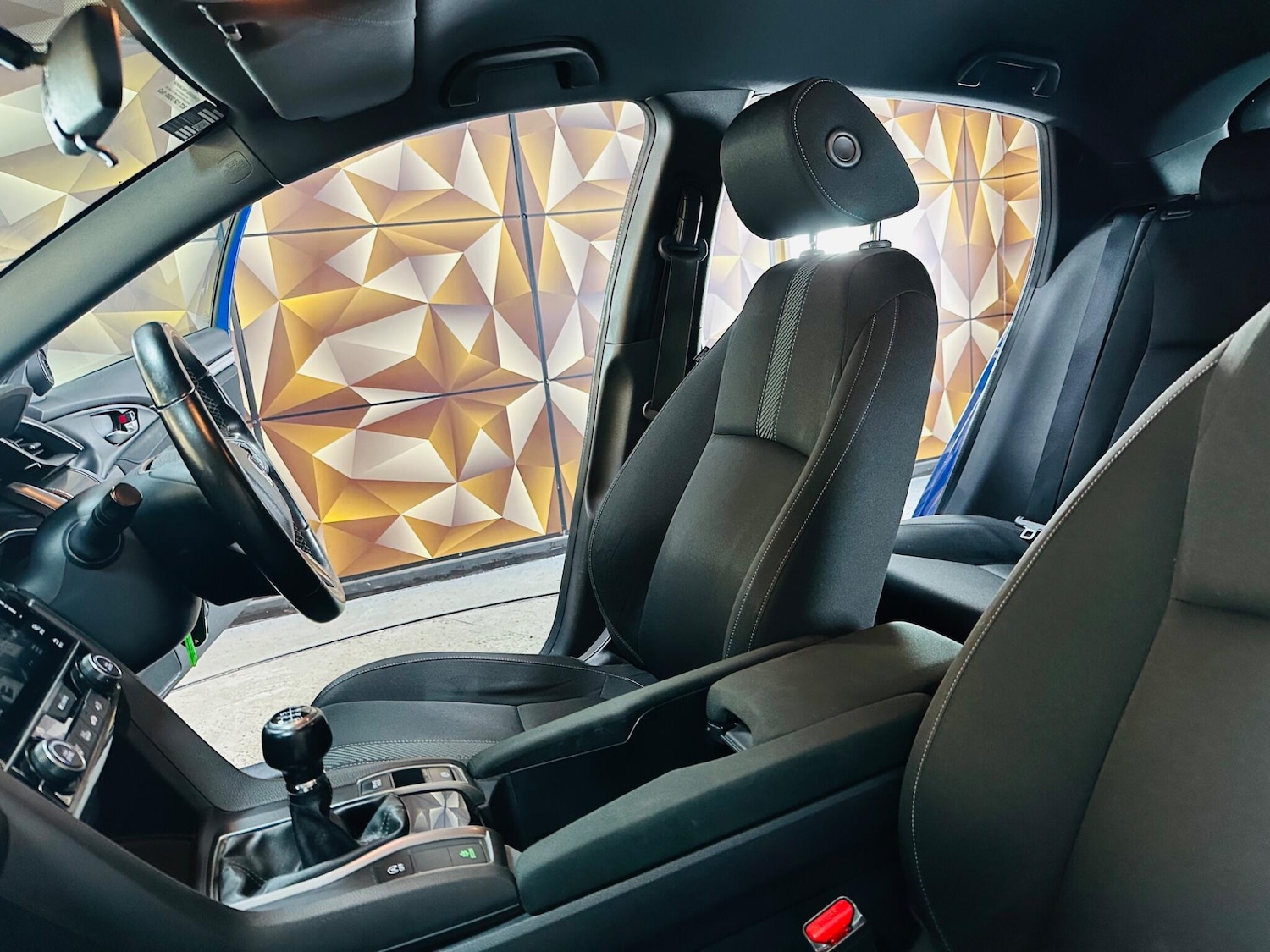 Used Honda Civic 2019 for sale - 76701074: Photo 4