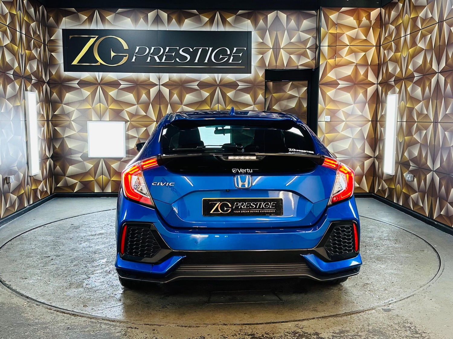 Used Honda Civic 2019 for sale - 76701074: Photo 5