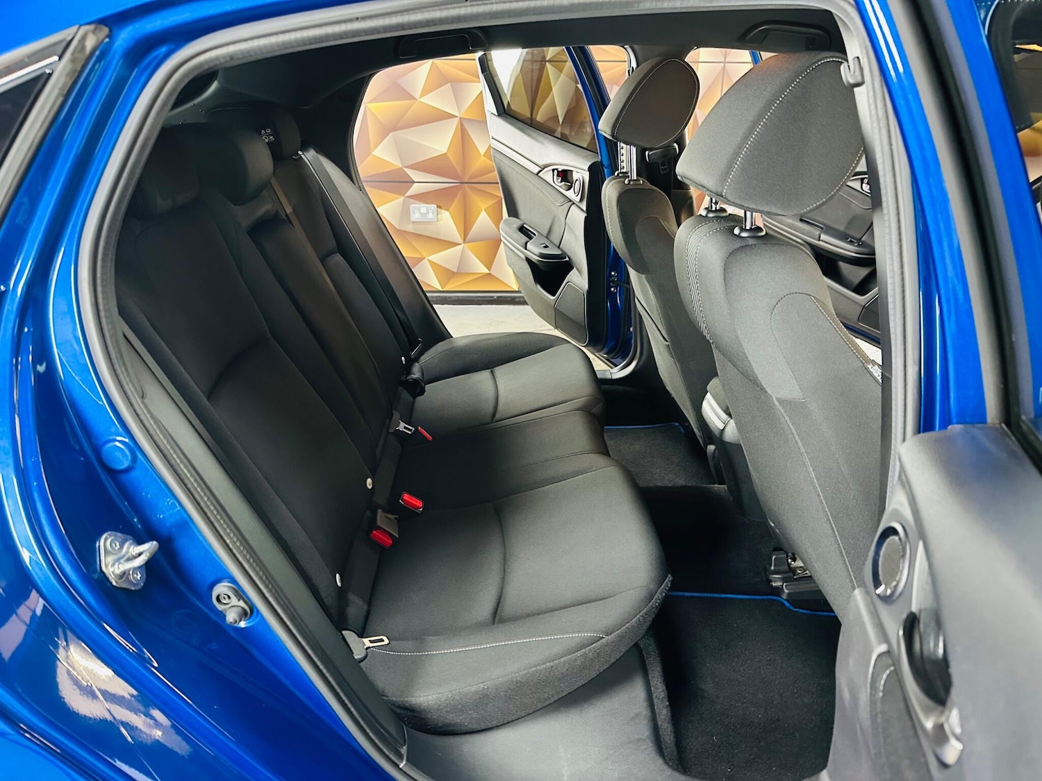 Used Honda Civic 2019 for sale - 76701074: Photo 53