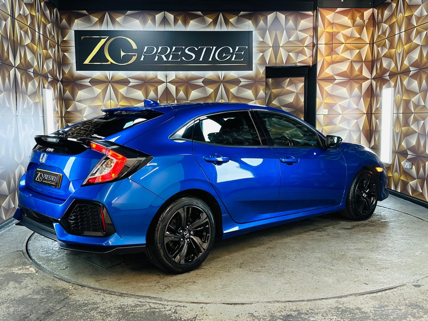 Used Honda Civic 2019 for sale - 76701074: Photo 7