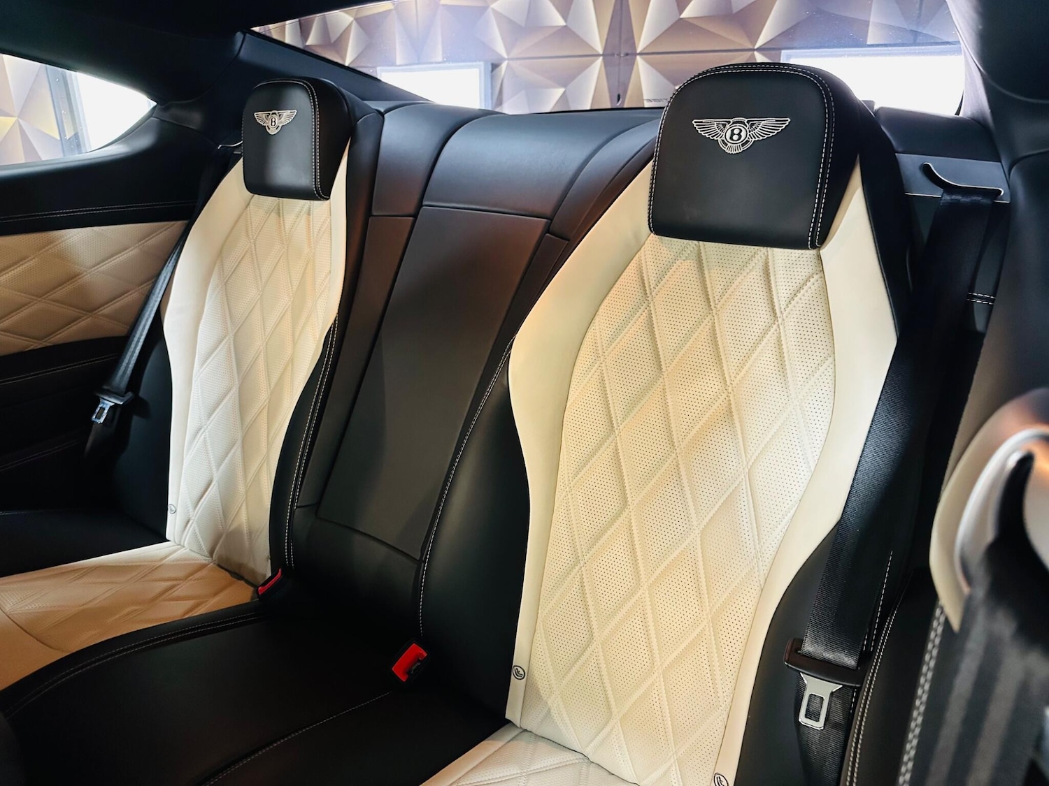 Used Bentley Continental 2015 for sale - 76485203: Photo 22