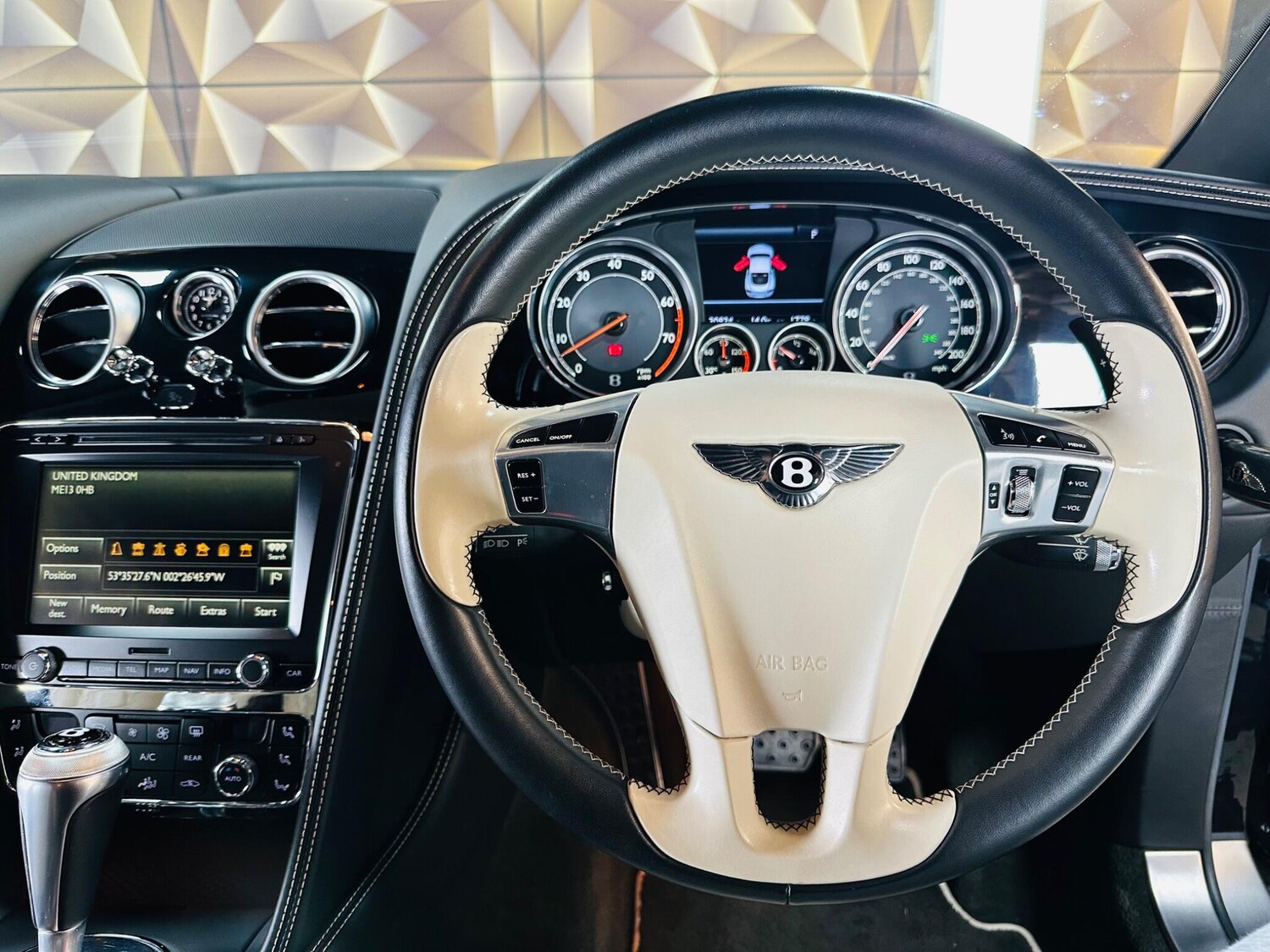 Used Bentley Continental 2015 for sale - 76485203: Photo 52