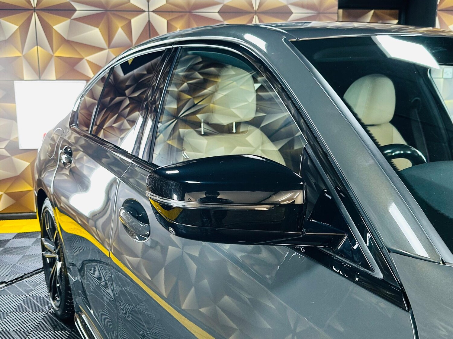 Used BMW 3 Series for sale - 77683868: Photo 42