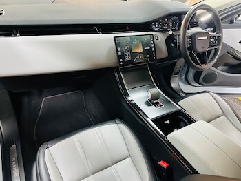 Used Land Rover Range Rover Evoque 2024 for sale - 78854624: Photo