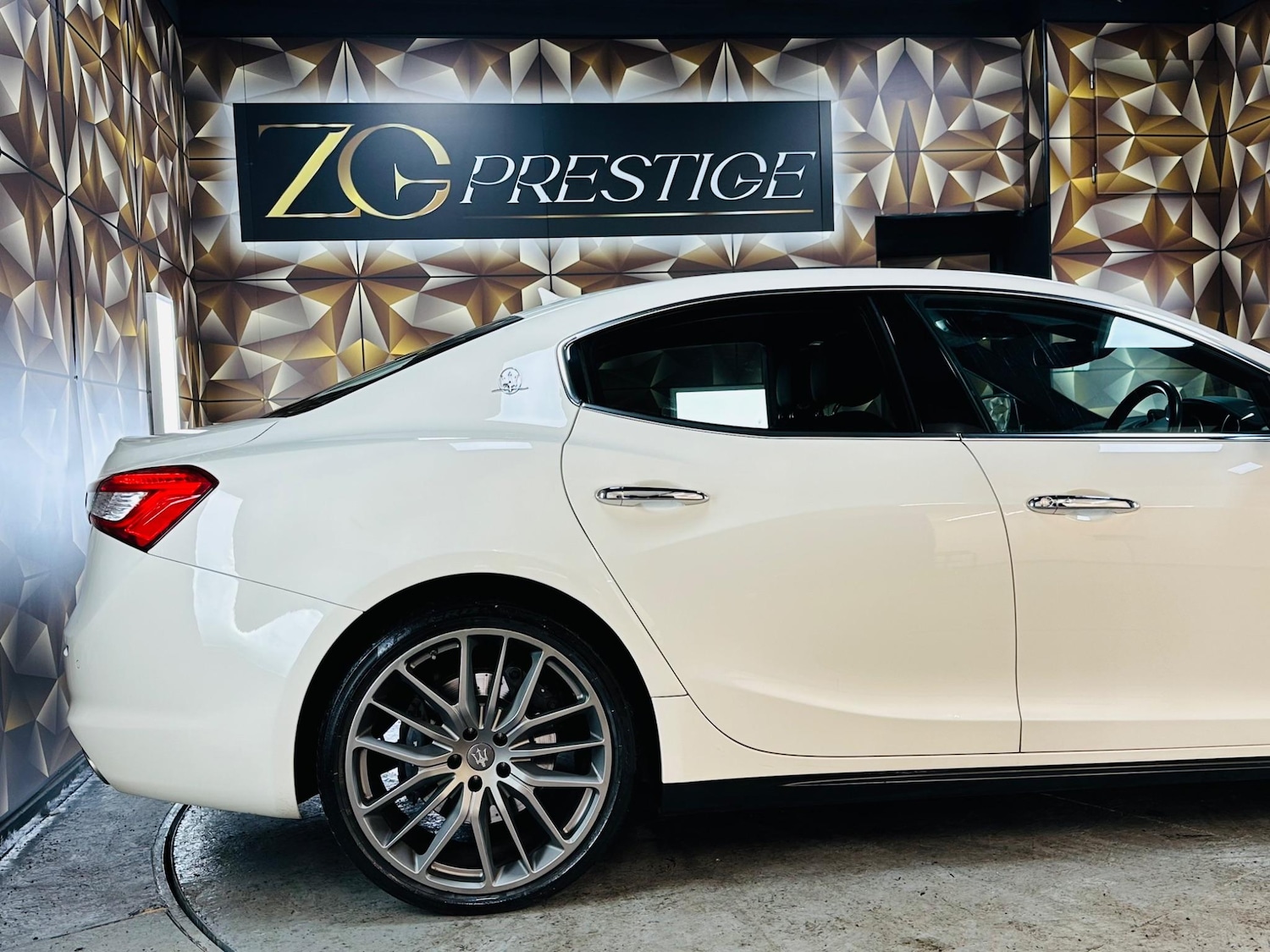 Used Maserati Ghibli 2019 for sale - 77143925: Photo 25