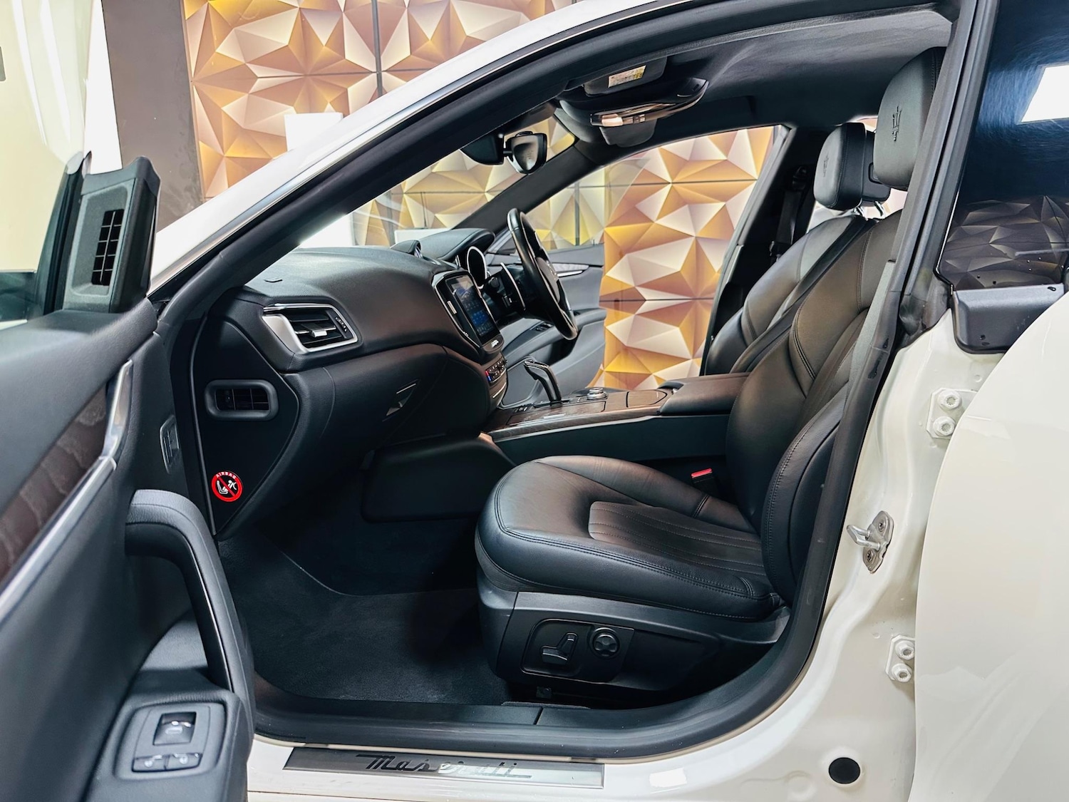 Used Maserati Ghibli 2019 for sale - 77143925: Photo 71