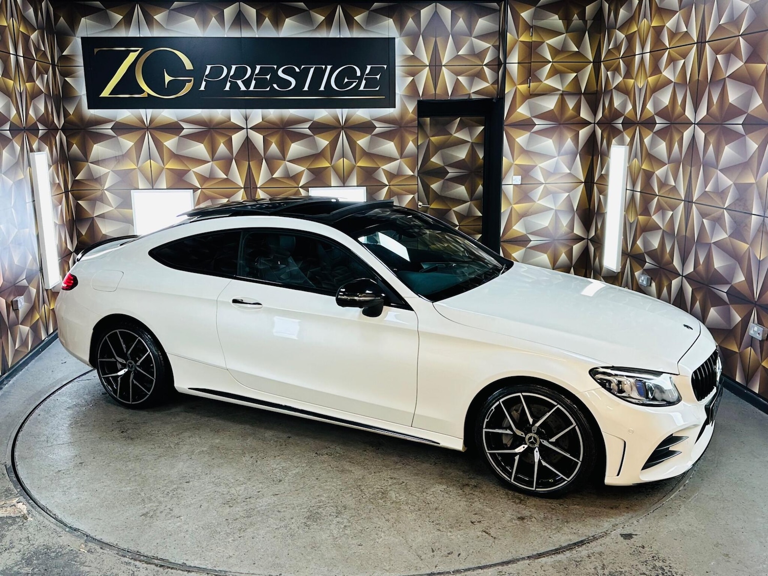 Used Mercedes-Benz C Class 2019 for sale - 76765456: Photo 13